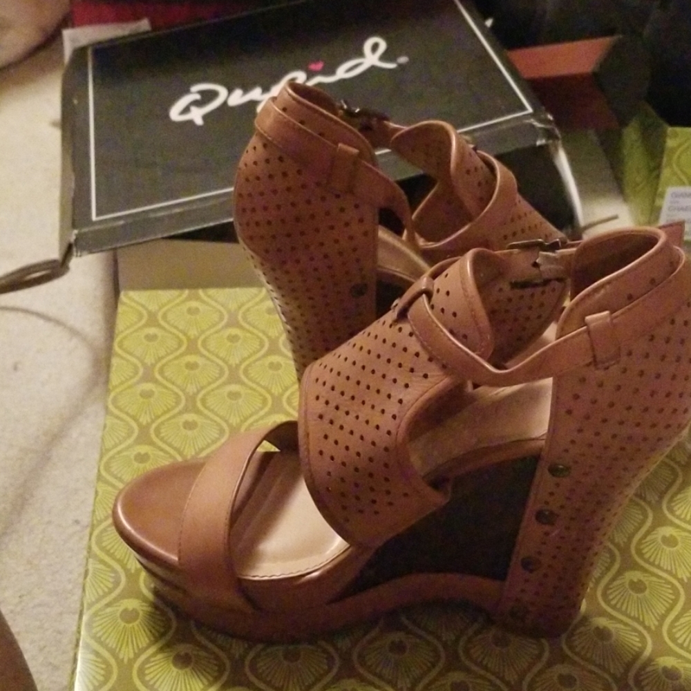 Wedges - Picture 2 of 4